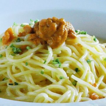 パスタ　ウニ　クリームソース