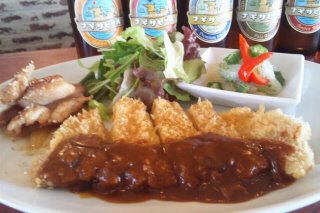 ナギサビール　サービスランチ　トンカツ