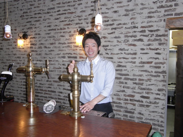 カメラ目線　ナギサビール　父の日